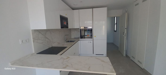 Image No.5-2 Bed Property for sale