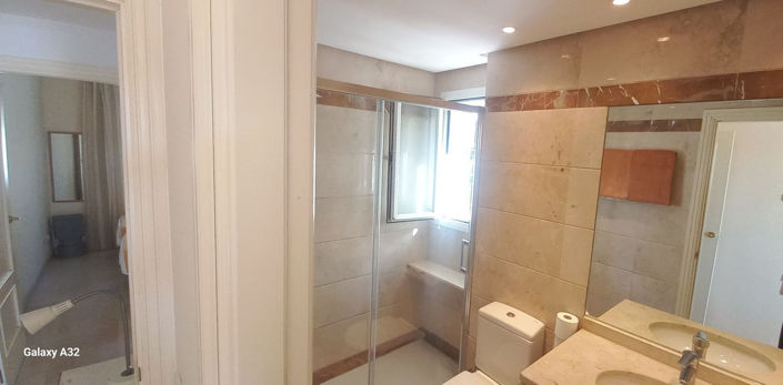 Image No.21-2 Bed Property for sale