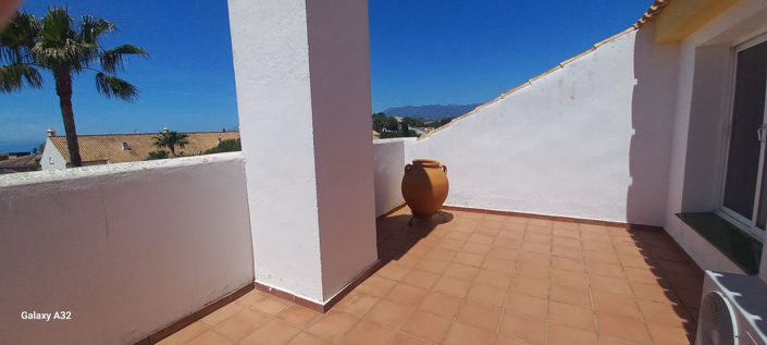 Image No.20-3 Bed Property for sale