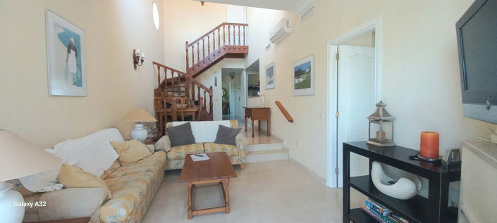 Image No.8-3 Bed Property for sale