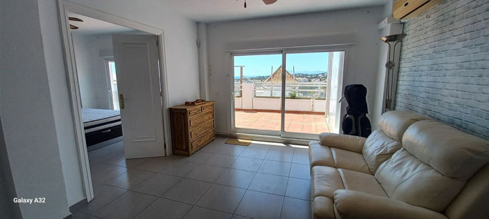 Image No.13-2 Bed Property for sale