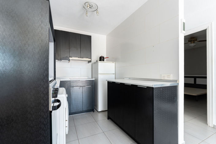 Image No.20-2 Bed Property for sale