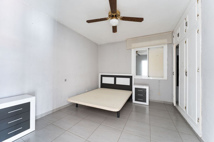 Image No.20-2 Bed Property for sale
