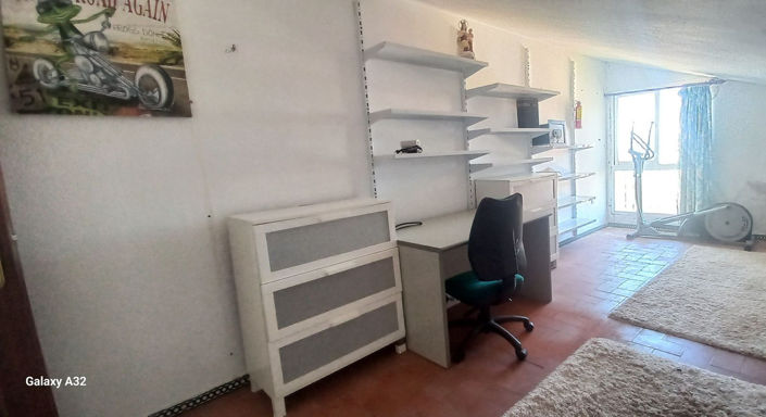 Image No.21-5 Bed Property for sale
