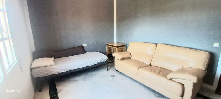 Image No.23-5 Bed Property for sale