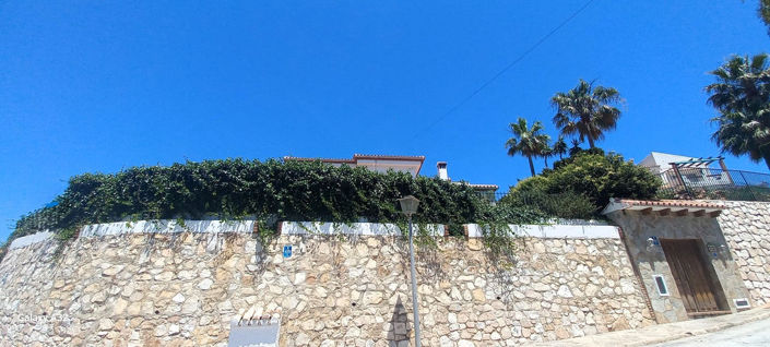 Image No.3-5 Bed Property for sale