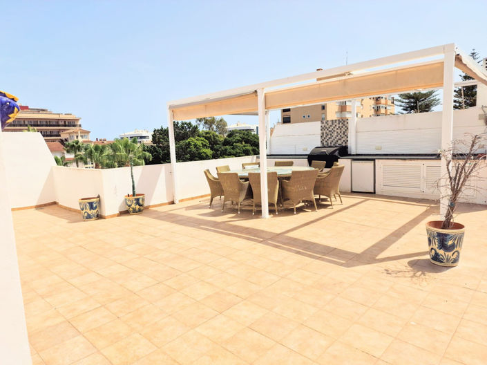 Image No.8-4 Bed Property for sale