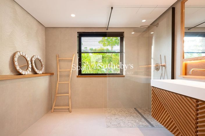 Image No.23-Villa de 6 chambres à vendre à Marbella