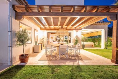 imgundefinedfdbfd3bb-940b-4150-bf15-eb3ee1fe4