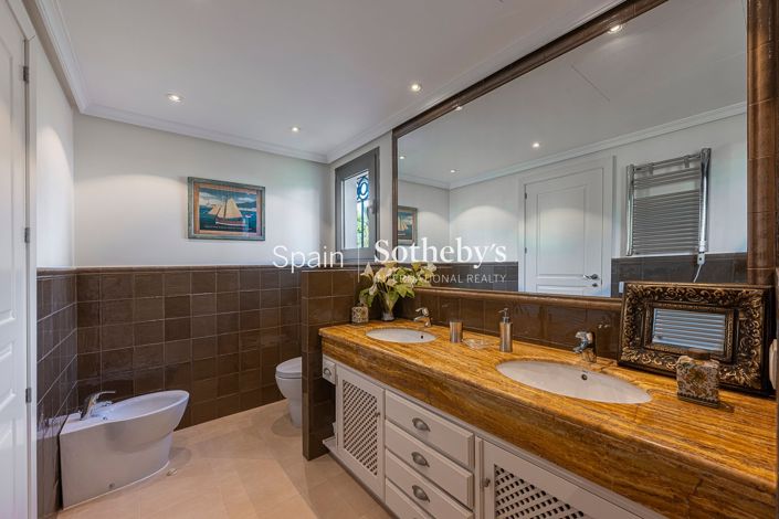 Image No.18-Villa de 5 chambres à vendre à Marbella