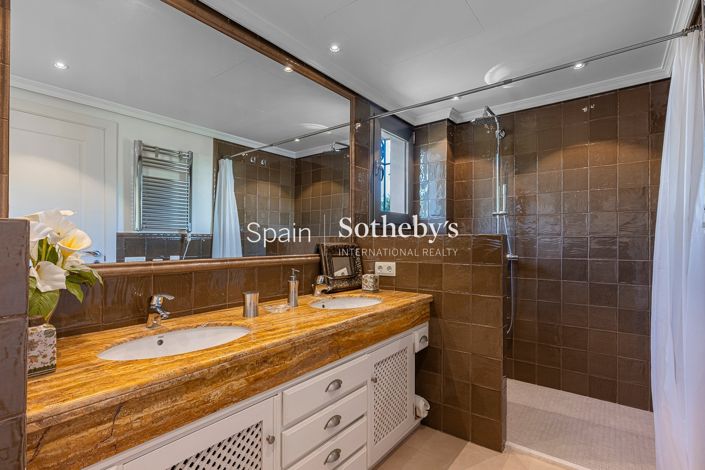 Image No.19-Villa de 5 chambres à vendre à Marbella