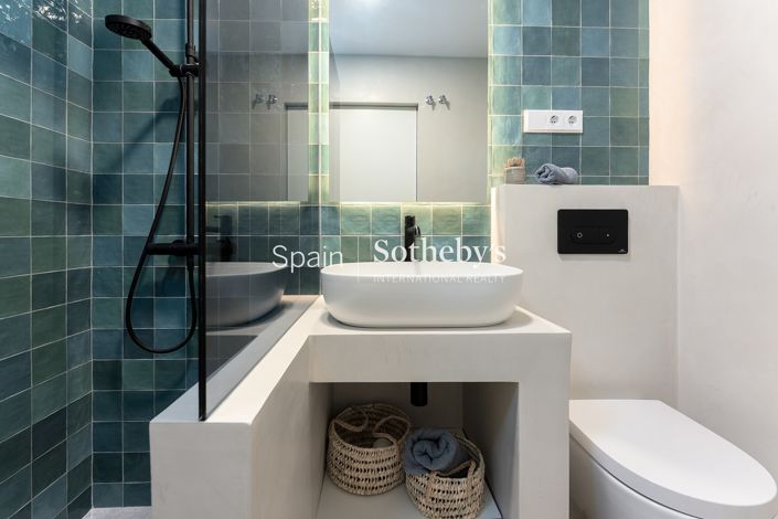Image No.20-2 Bed Penthouse for sale