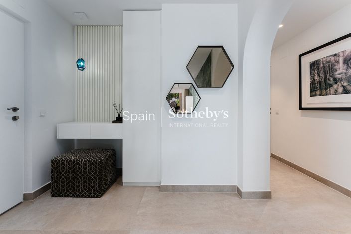 Image No.14-3 Bed Flat for sale