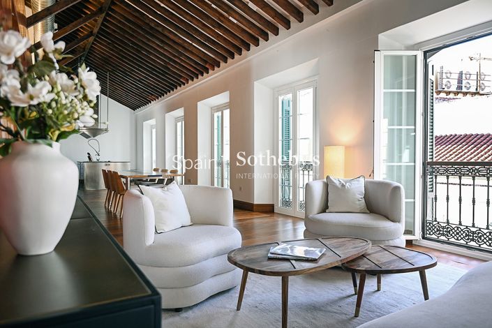 Image No.2-4 Bed Penthouse for sale