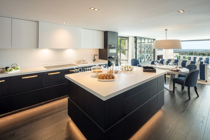 Image No.15-5 Bed Villa for sale