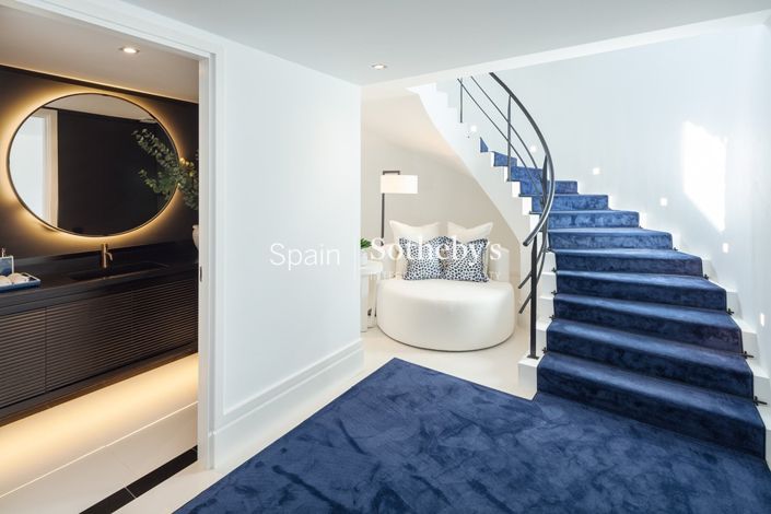 Image No.20-5 Bed Villa for sale