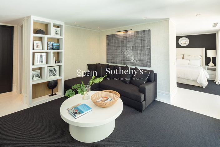 Image No.30-5 Bed Villa for sale