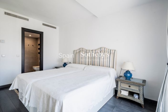 Image No.18-3 Bed Penthouse for sale