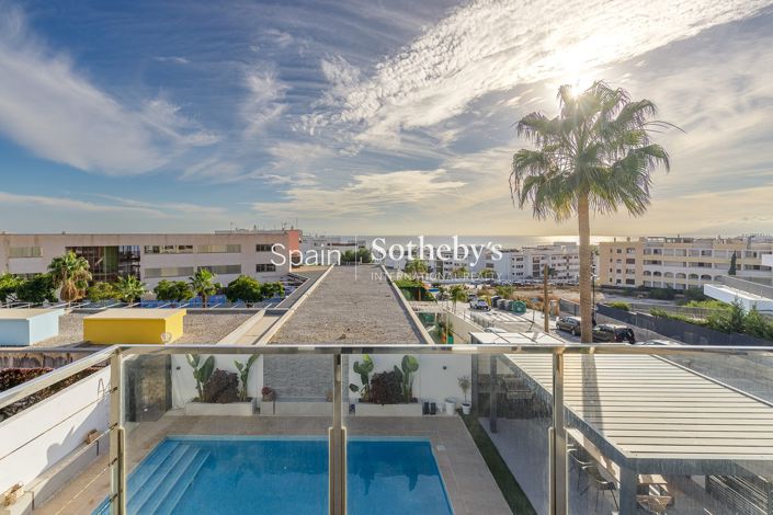 Image No.23-4 Bed House for sale