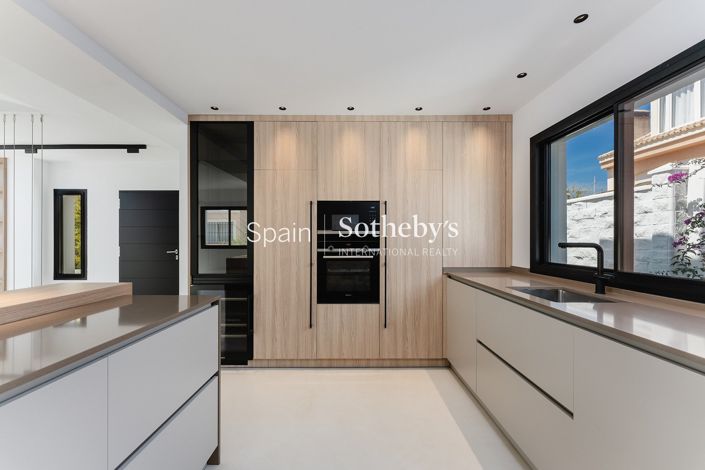 Image No.11-4 Bed Villa for sale