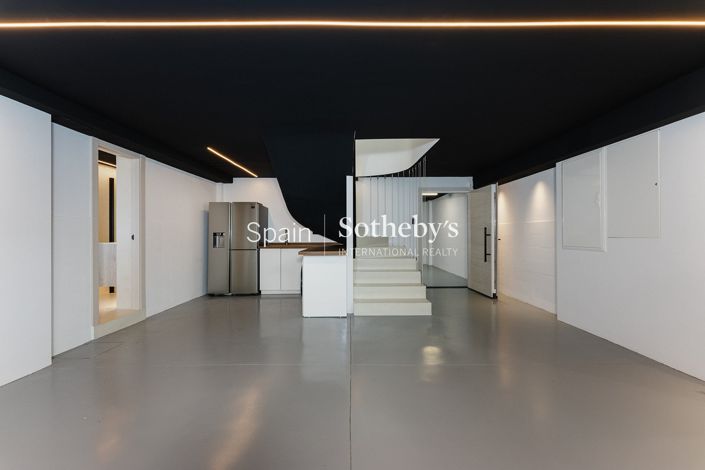 Image No.23-4 Bed Villa for sale