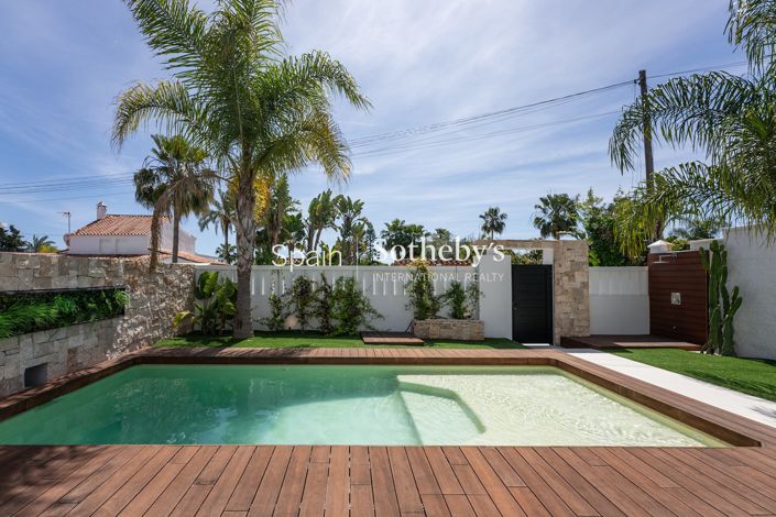 Image No.7-4 Bed Villa for sale