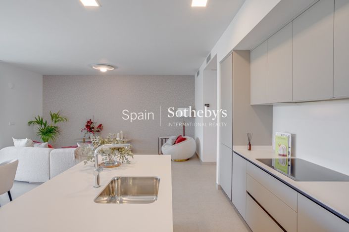 Image No.11-3 Bed Flat for sale