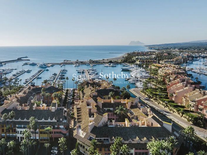 Image No.9-4 Bed Villa for sale