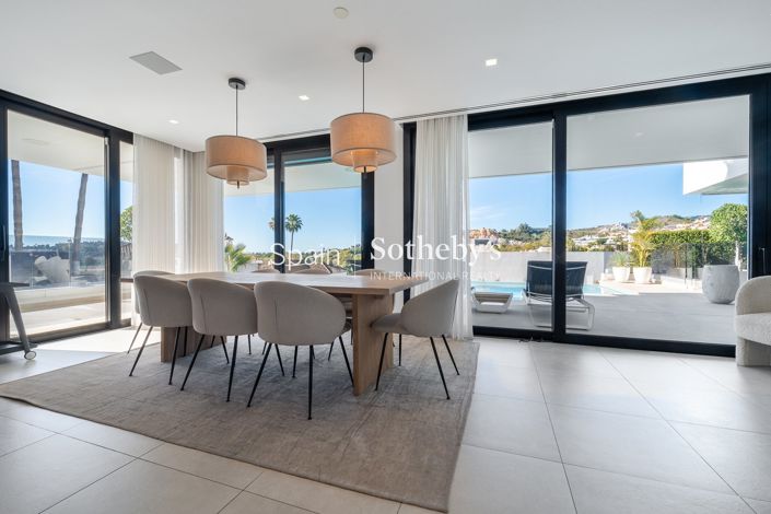 Image No.12-5 Bed Villa for sale