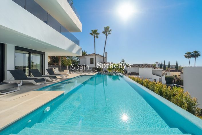 Image No.6-5 Bed Villa for sale