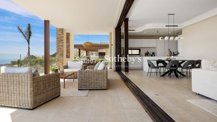 Image No.13-4 Bed House for sale