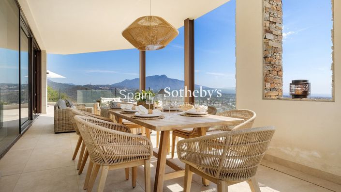 Image No.14-4 Bed House for sale