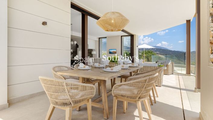 Image No.15-4 Bed House for sale