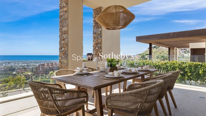 Image No.16-4 Bed House for sale