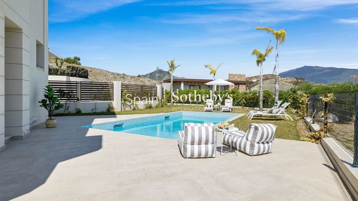 Image No.28-4 Bed House for sale