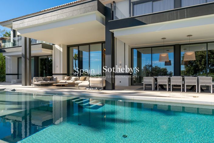 Image No.11-6 Bed Villa for sale