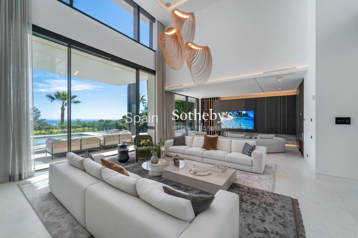 Image No.20-6 Bed Villa for sale