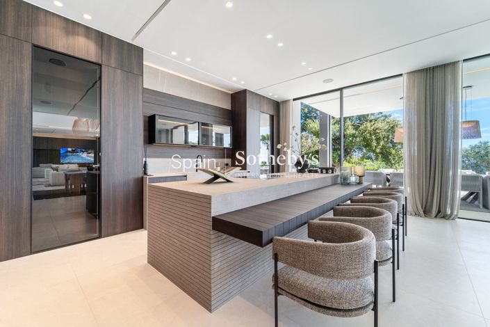 Image No.24-6 Bed Villa for sale