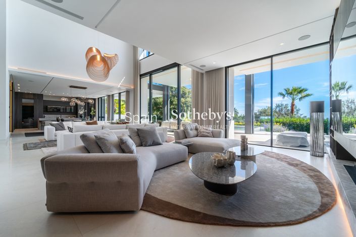 Image No.26-6 Bed Villa for sale