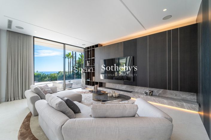 Image No.27-6 Bed Villa for sale