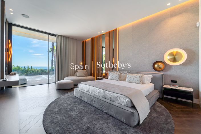 Image No.29-6 Bed Villa for sale