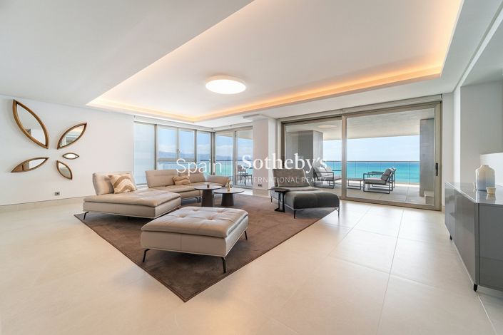 Image No.5-4 Bed Flat for sale