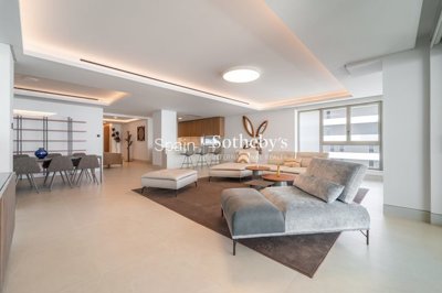 img3203343dc3996a-489c-4198-870c-402fbf0472dc