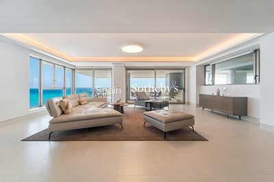 img32033437127122-032c-423d-9b55-c0ea659d9ae9