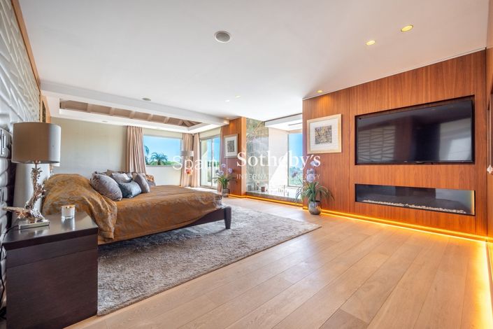 Image No.14-7 Bed Villa for sale