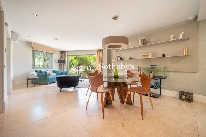 Image No.30-7 Bed Villa for sale