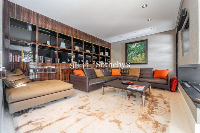 Image No.6-7 Bed Villa for sale