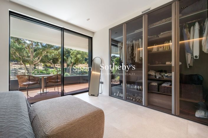 Image No.17-2 Bed Flat for sale