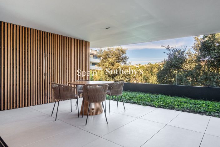 Image No.22-2 Bed Flat for sale