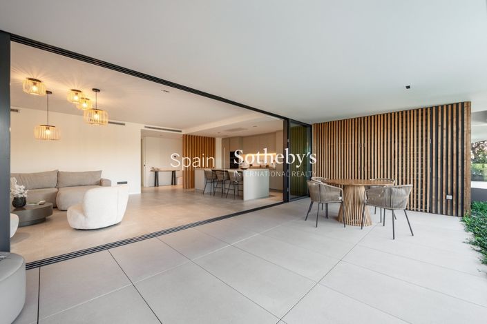 Image No.26-2 Bed Flat for sale